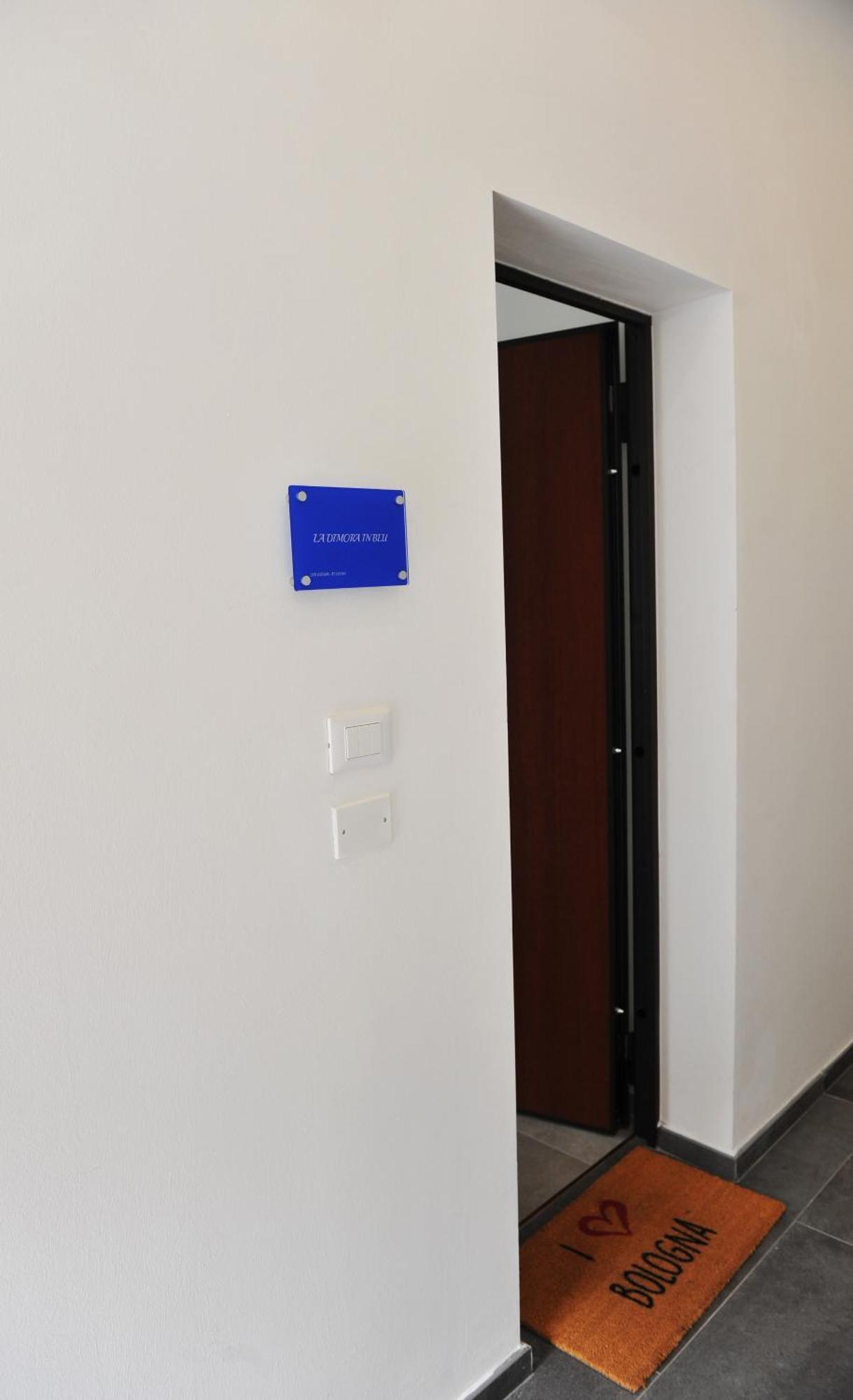 Appartement La Dimora In Blu à Bologne Extérieur photo